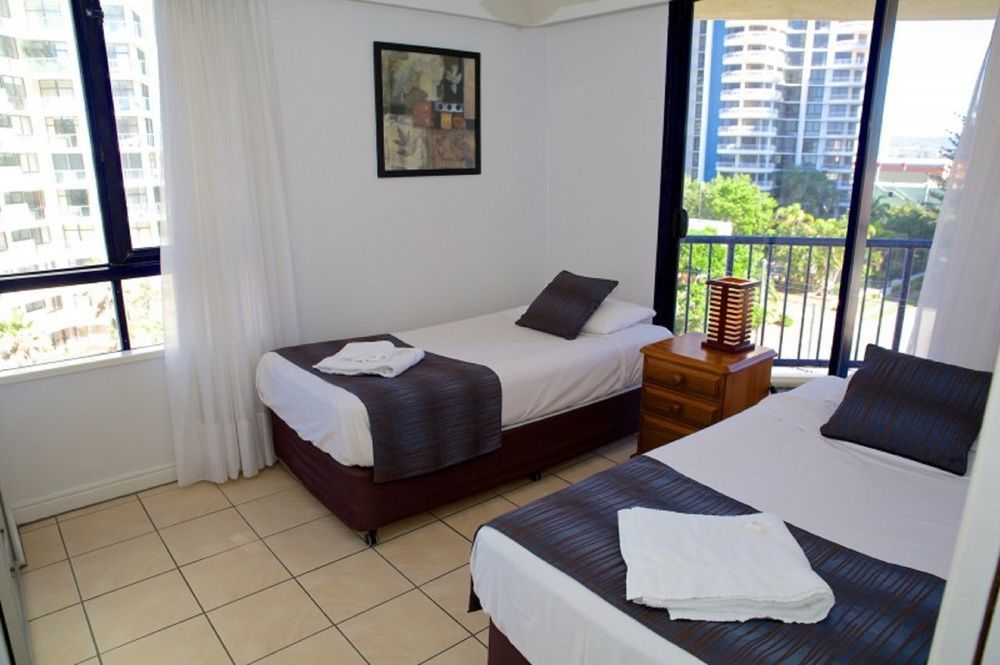 Surf Regency Aparthotel Gold Coast Bagian luar foto