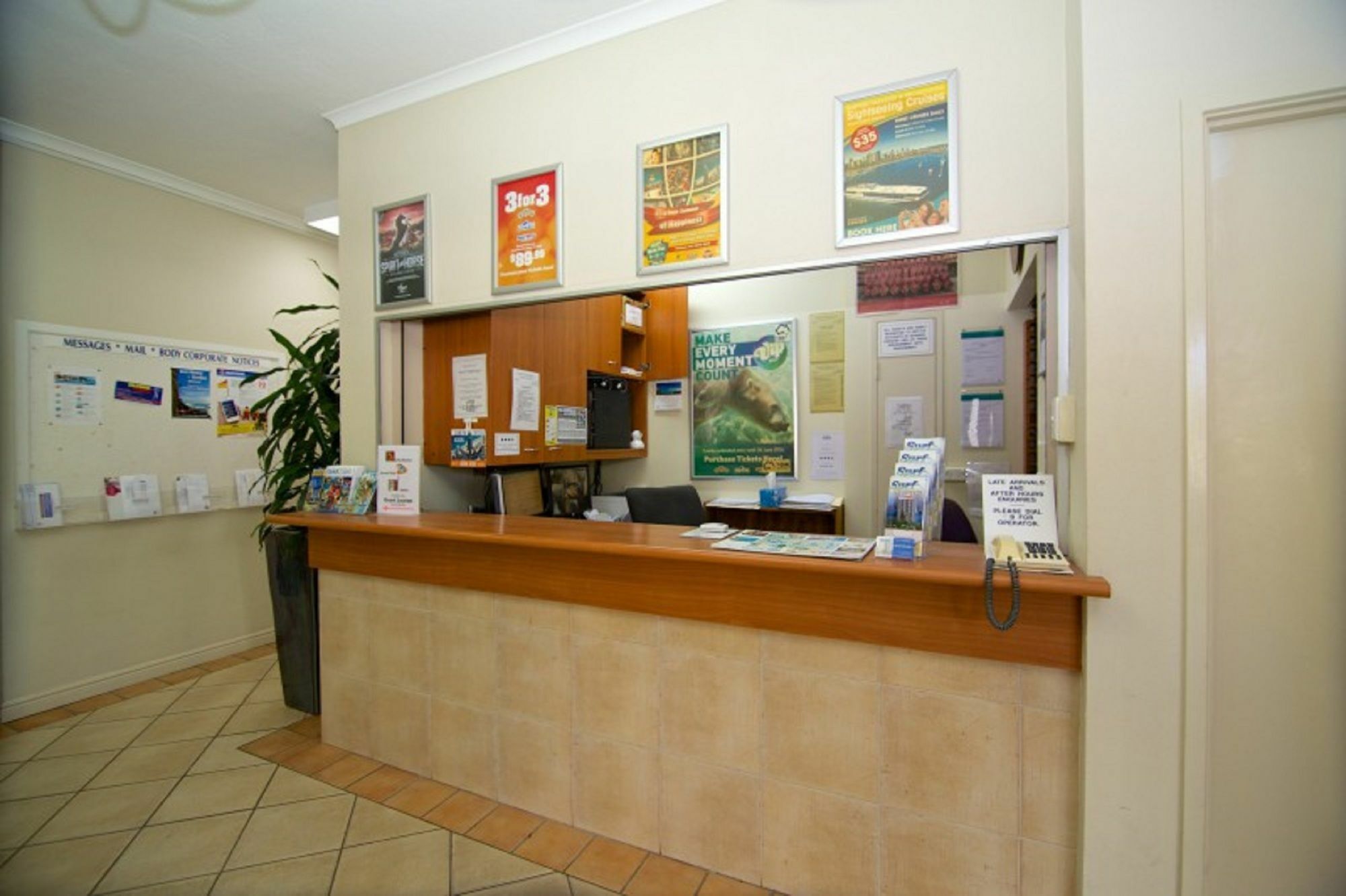 Surf Regency Aparthotel Gold Coast Bagian luar foto