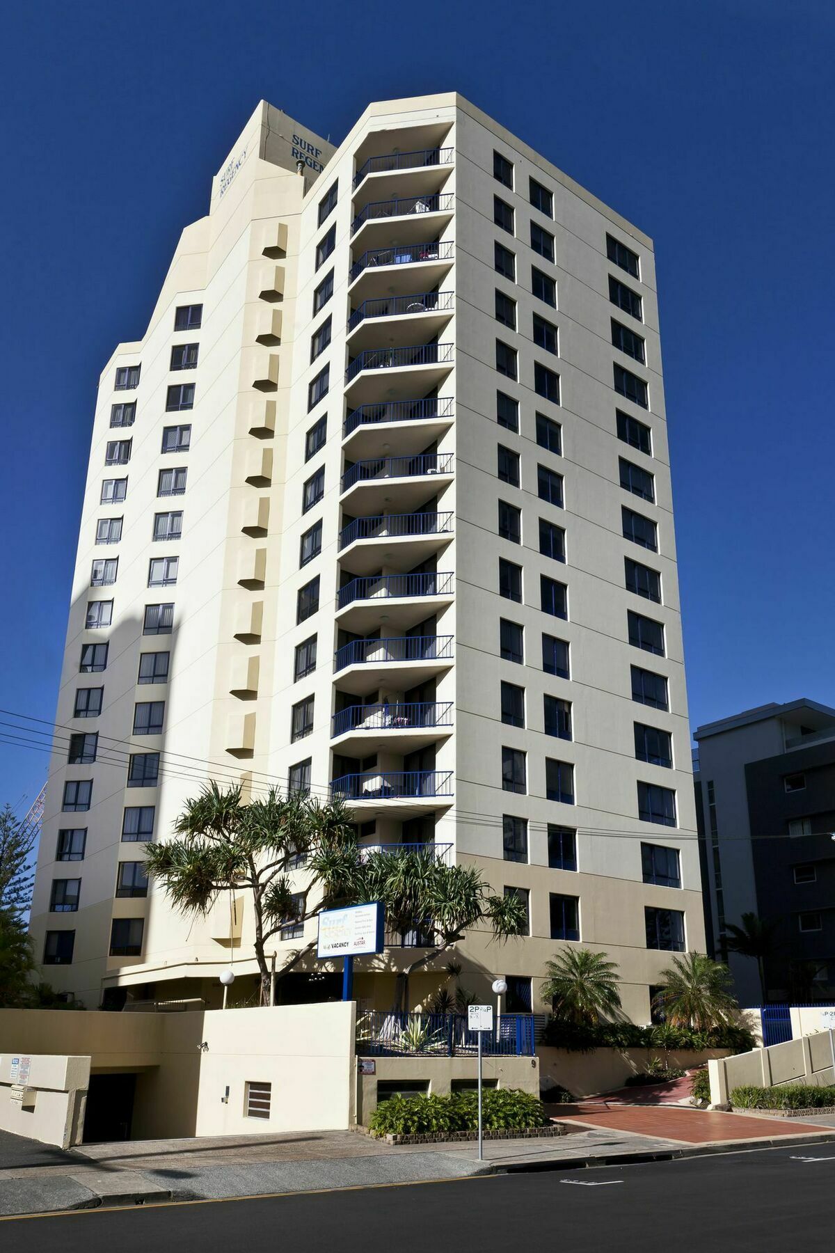 Surf Regency Aparthotel Gold Coast Bagian luar foto